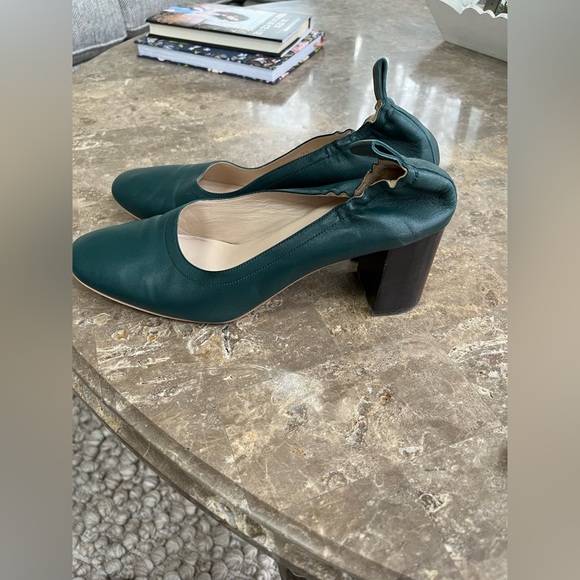 Everlane pumps. Green.  Size 11. Leather. Beautiful shoes! - Picture 8 of 8